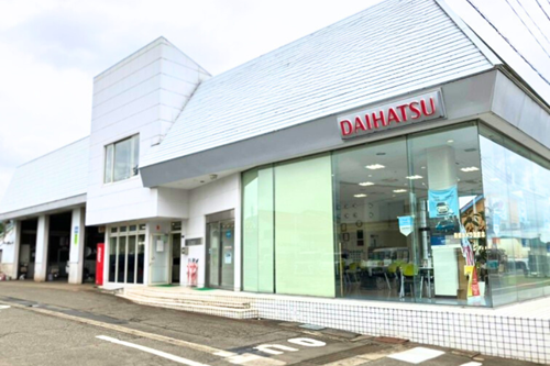 六日町店舗外観